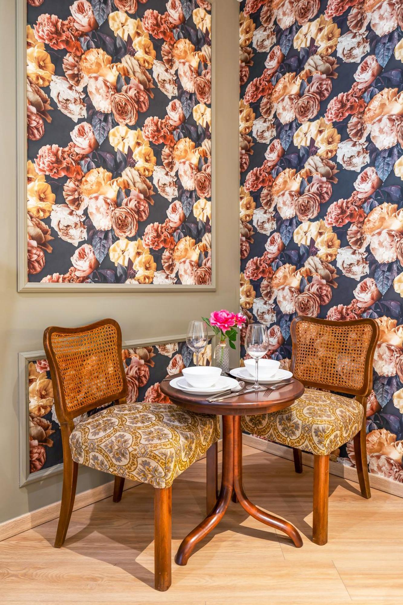 Stylish Flower Power Studio - Close To City Center & Public Transport - Ac & Wifi Вена Экстерьер фото